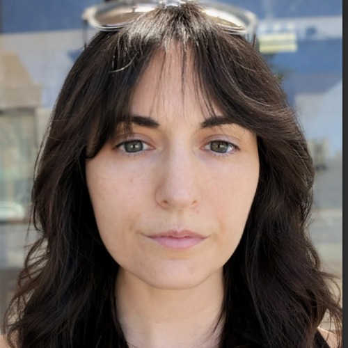 Kim R.